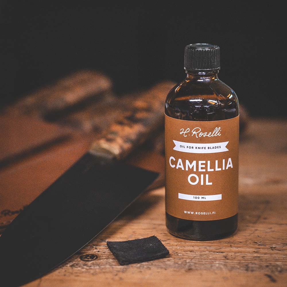 Roselli's Knife Blade Oil / Camellia Oil from Japan. Helps prevent tools, knives and axes from rust. 