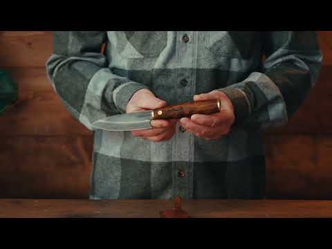 Roselli's kitchen knife for allround tasks made from ultra high carbon steel (UHC steel). 